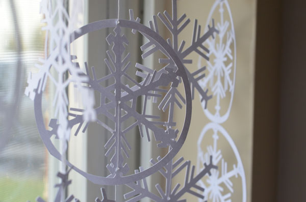 Create and Babble Snowflake Curtain