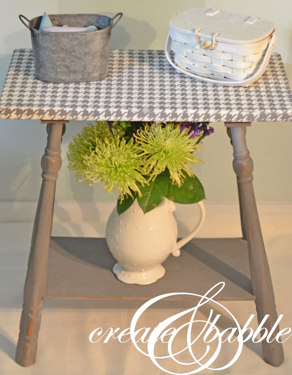 stenciled_table_createandbabble.com