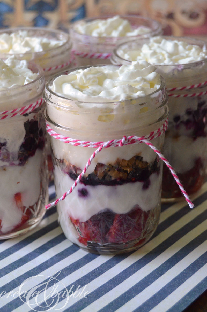 berry-yogurt-parfaits-createandbabble