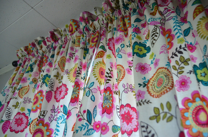 How to Make Simple Lined Curtains