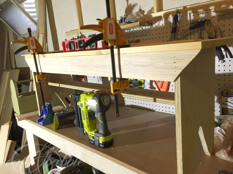 farmhouse-bench-clamped