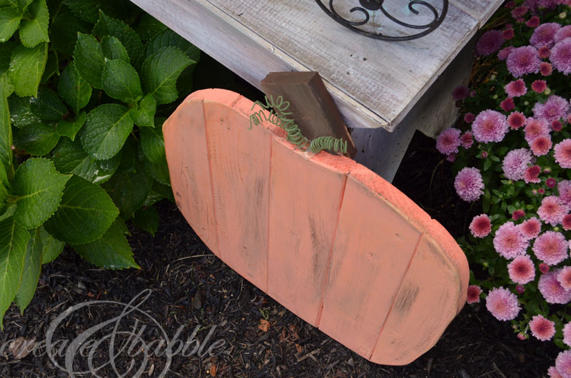 How to Make Pretty Wooden Pumpkins_createandbabble.com