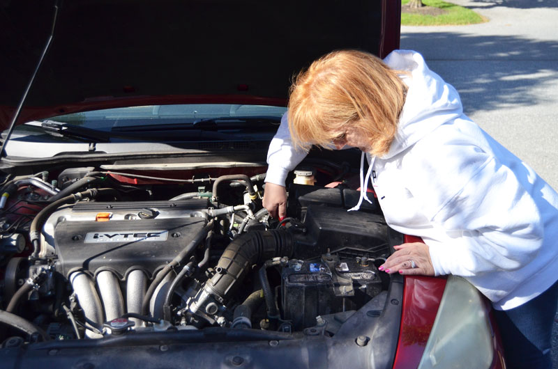 putting-screws-back-in-after-changing-air-filter