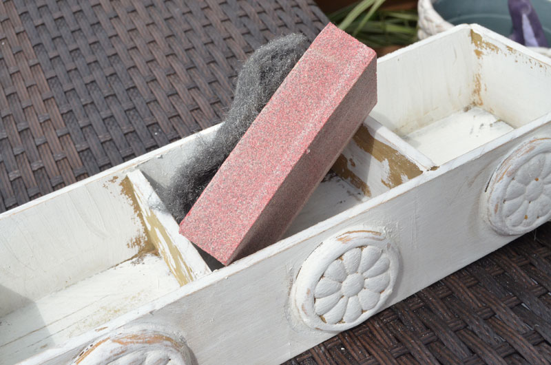 sanding-flower-box