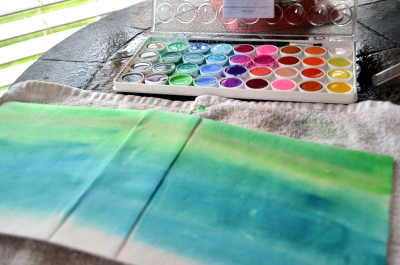 use-water-colors-to-create-an-ombre-effect-on-cover