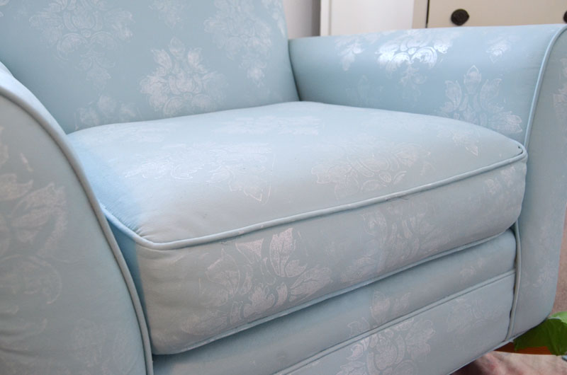 Five Tips for Painting Upholstered Furniture