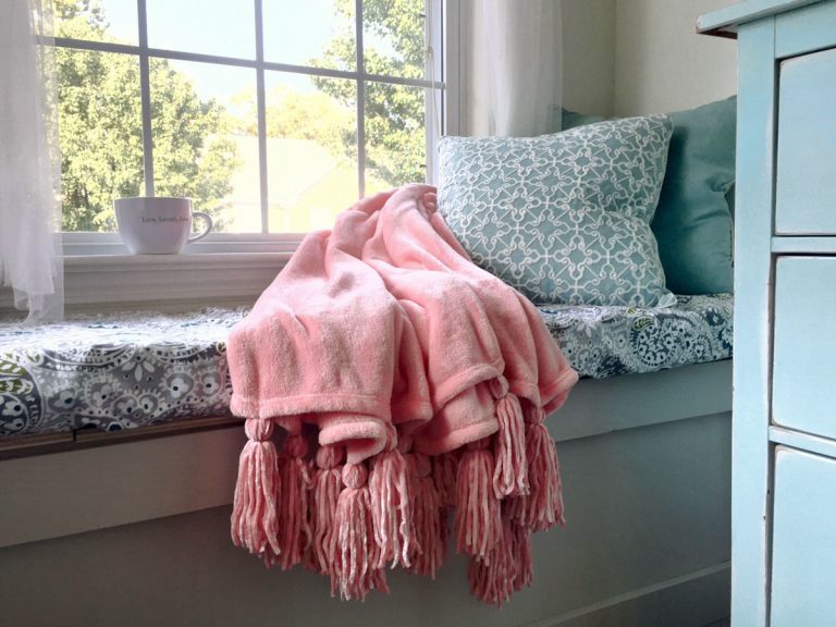 How to Build Window Seats with Storage Create and Babble