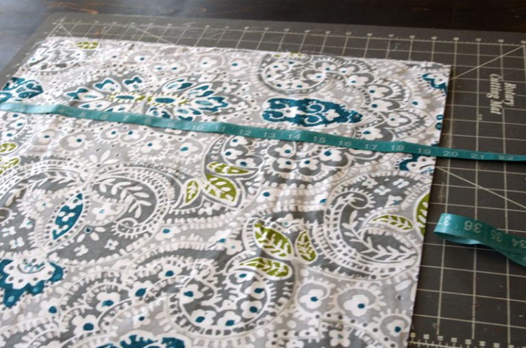 Tips for Making a Box Cushion Cover with Piping Create and Babble