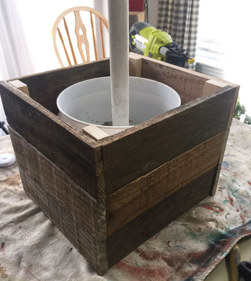 DIY Pallet Wood Christmas Tree box