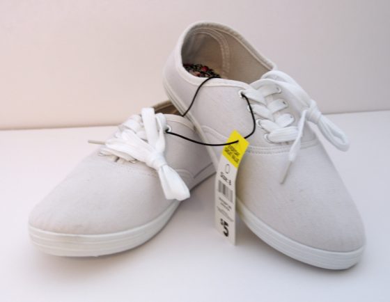 90 dollar sneakers