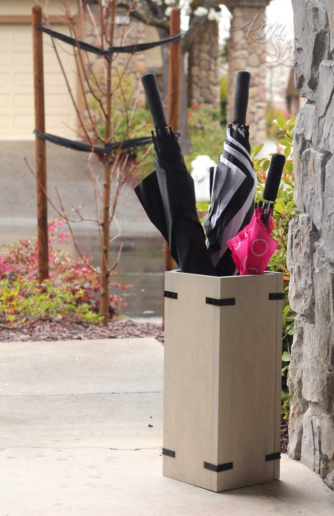 Easy DIY Wooden Umbrella Stand Built From A Single Board. A SUPER Project For A Beginner Woodworker. 664x1024 