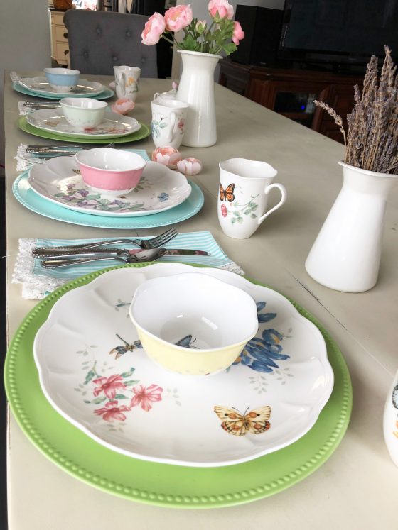 How to Paint Plastic Dollar Store Chargers Create and Babble