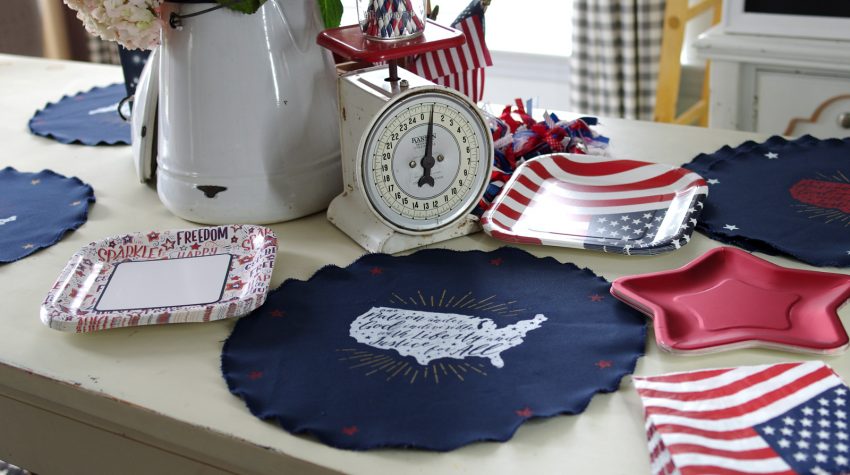 How to make Americana placemats with Chalk Couture