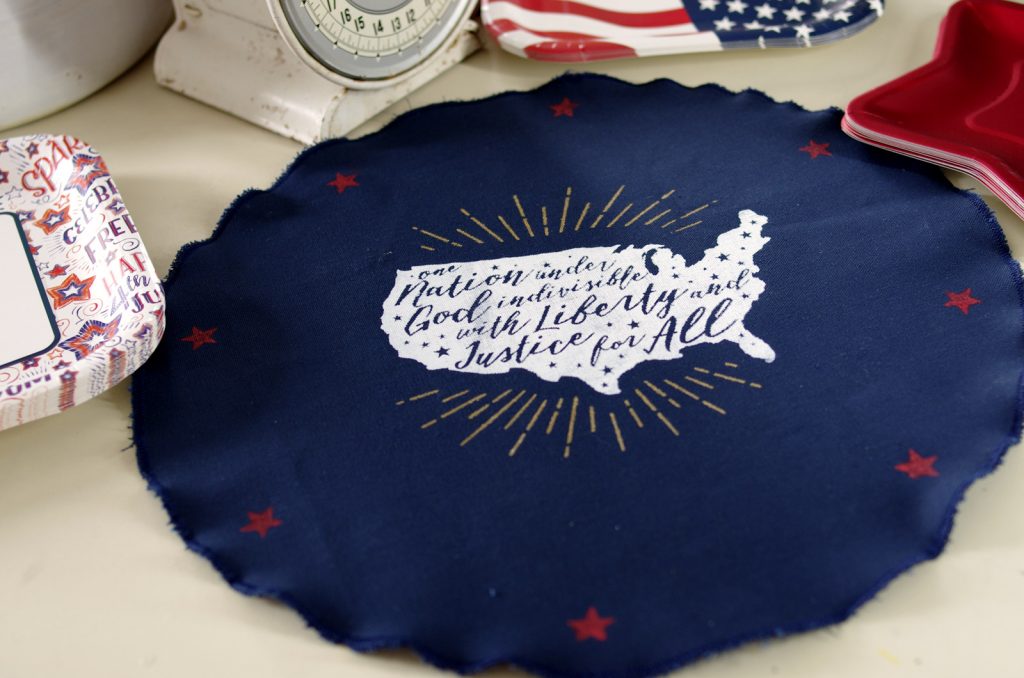 How to make Americana placemats with Chalk Couture