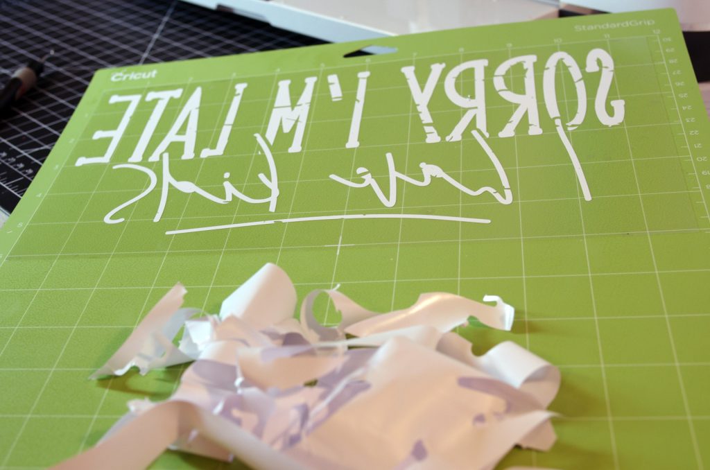 how to cut iron-on vinyl with Cricut