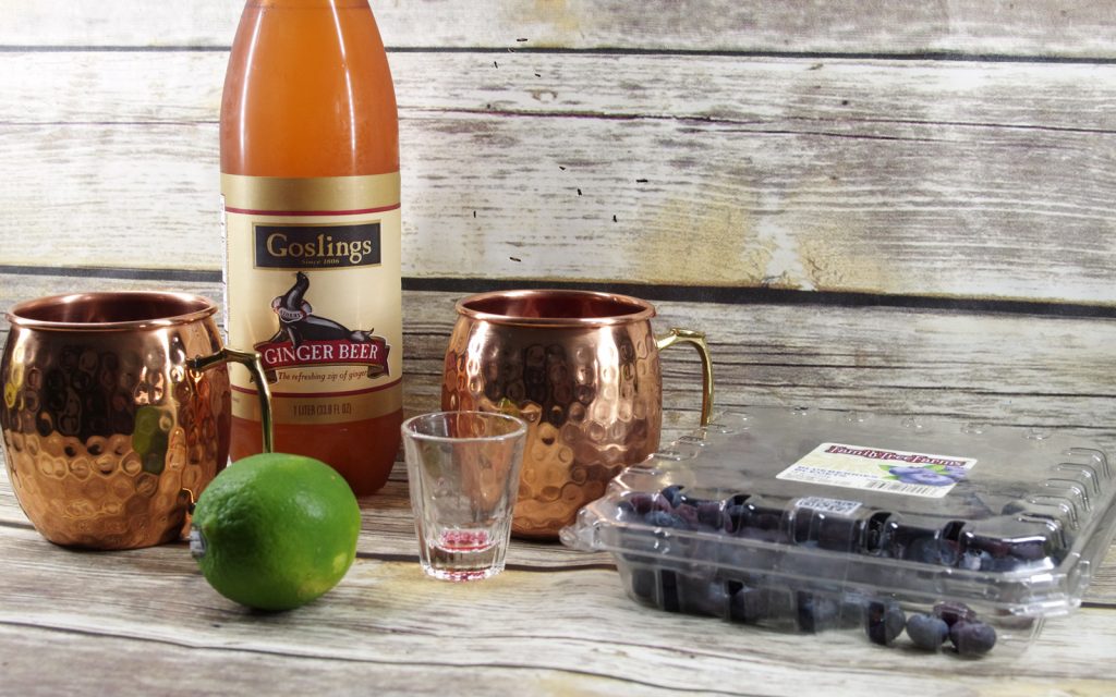 How to maek Blueberry Moscow Mules 