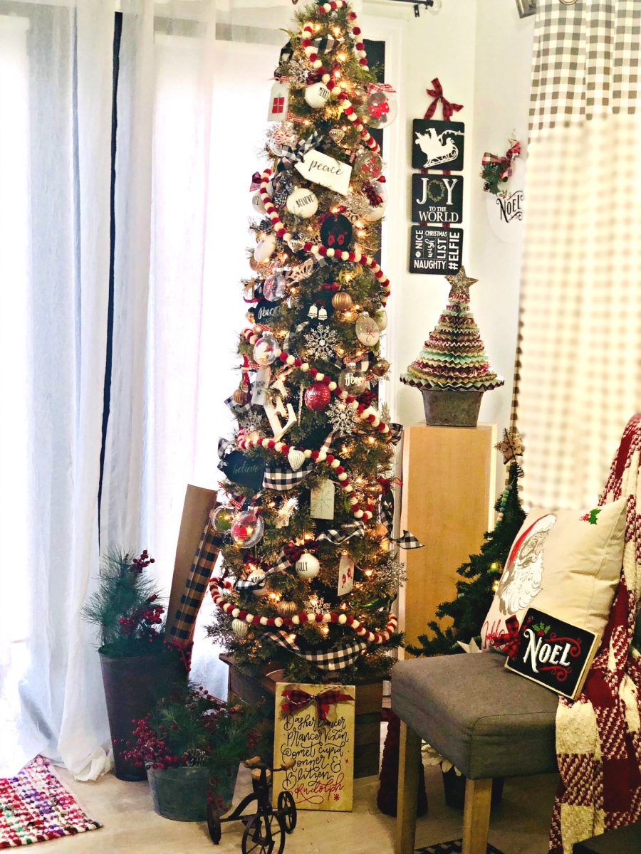 https://createandbabble.com/wp-content/uploads/2018/12/Christmas-Tree-Corner.jpg