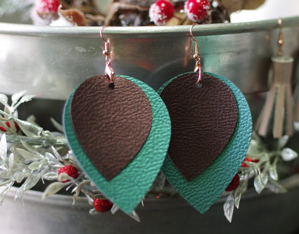 How To Make Faux Leather Earrings With The Cricut 