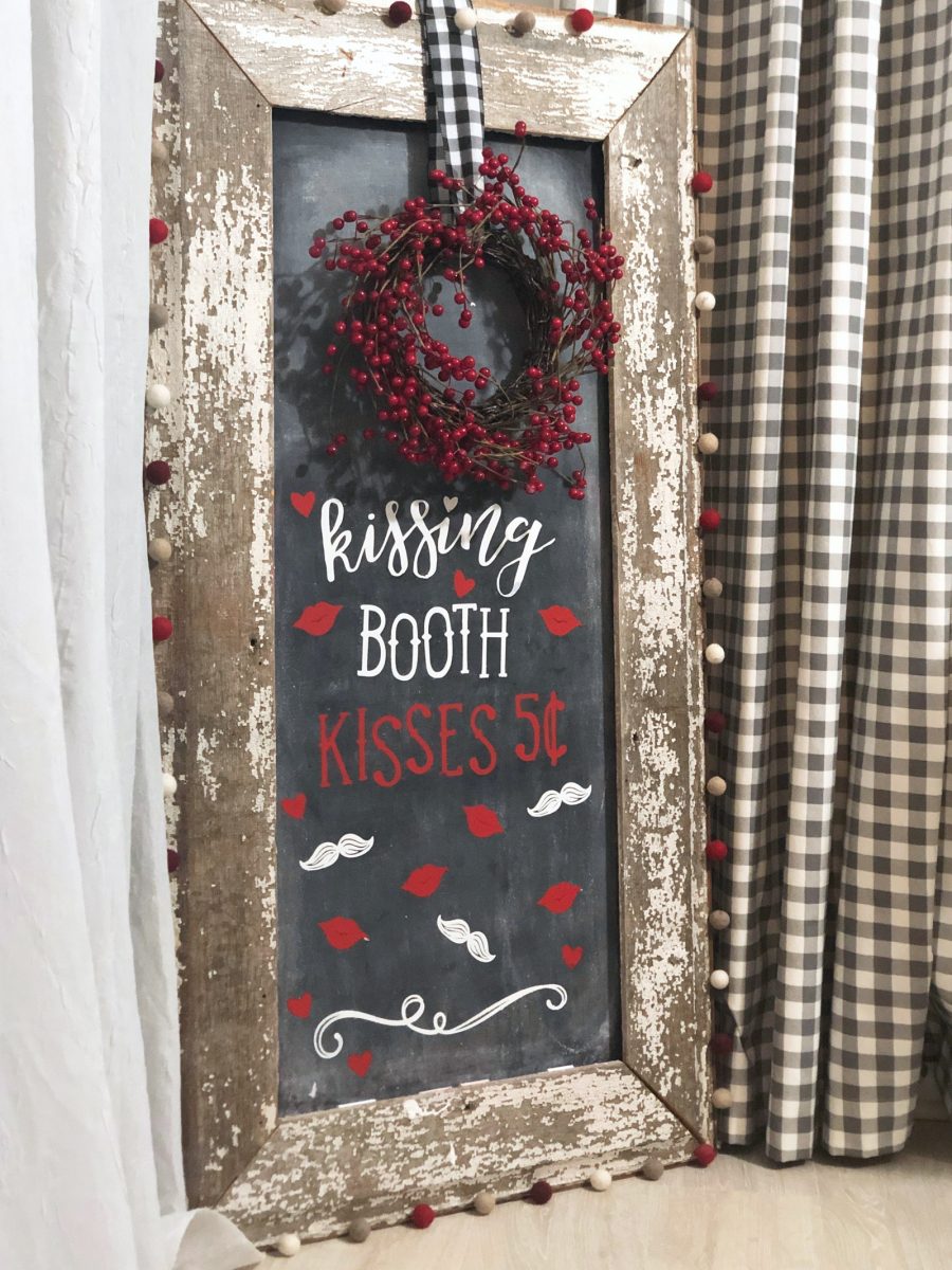 Chalk Couture Valentine S Day Decor Ideas Create And Babble